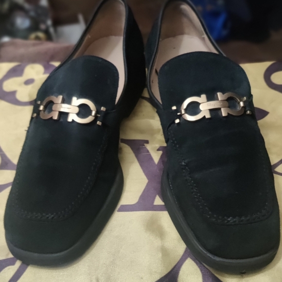 Ferragamo black suede loafers - Picture 2 of 11